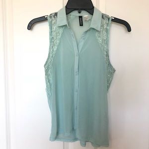 Divided Collared Button up